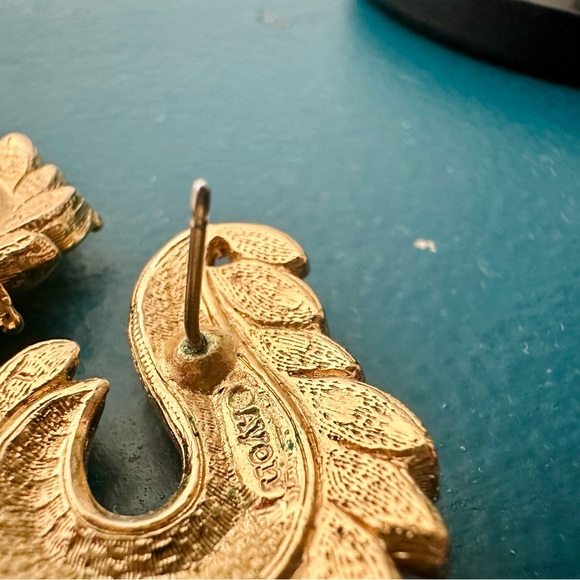 Vintage Avon Gold- and Silver-Tone Rhinestone 1” Pierced Fashion Earrings - Picture 3 of 11